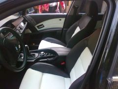 Předni sedačky z BMW 5 ,E-60 upravene do tvaru Octavii 2 RS